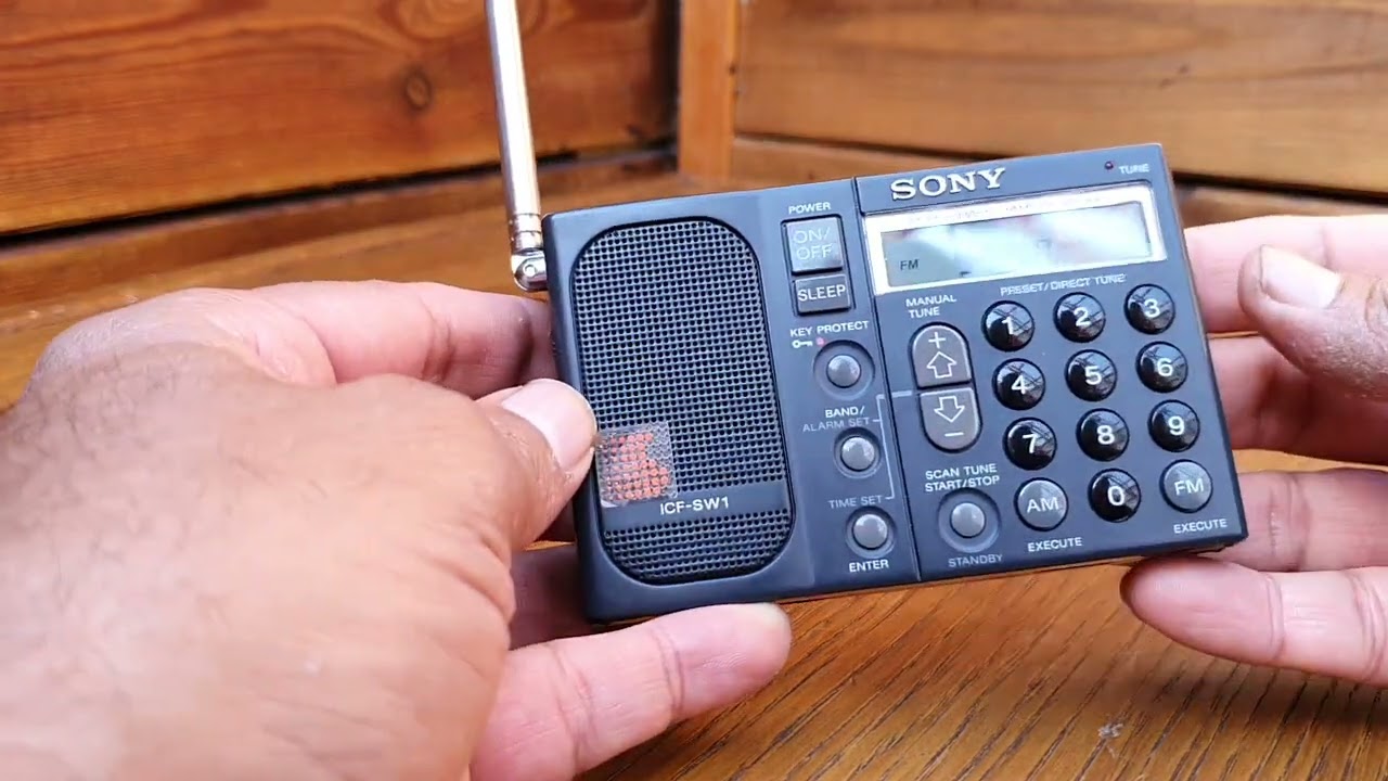 Sony ICF-SW1 smallest but professional quality world receiver of