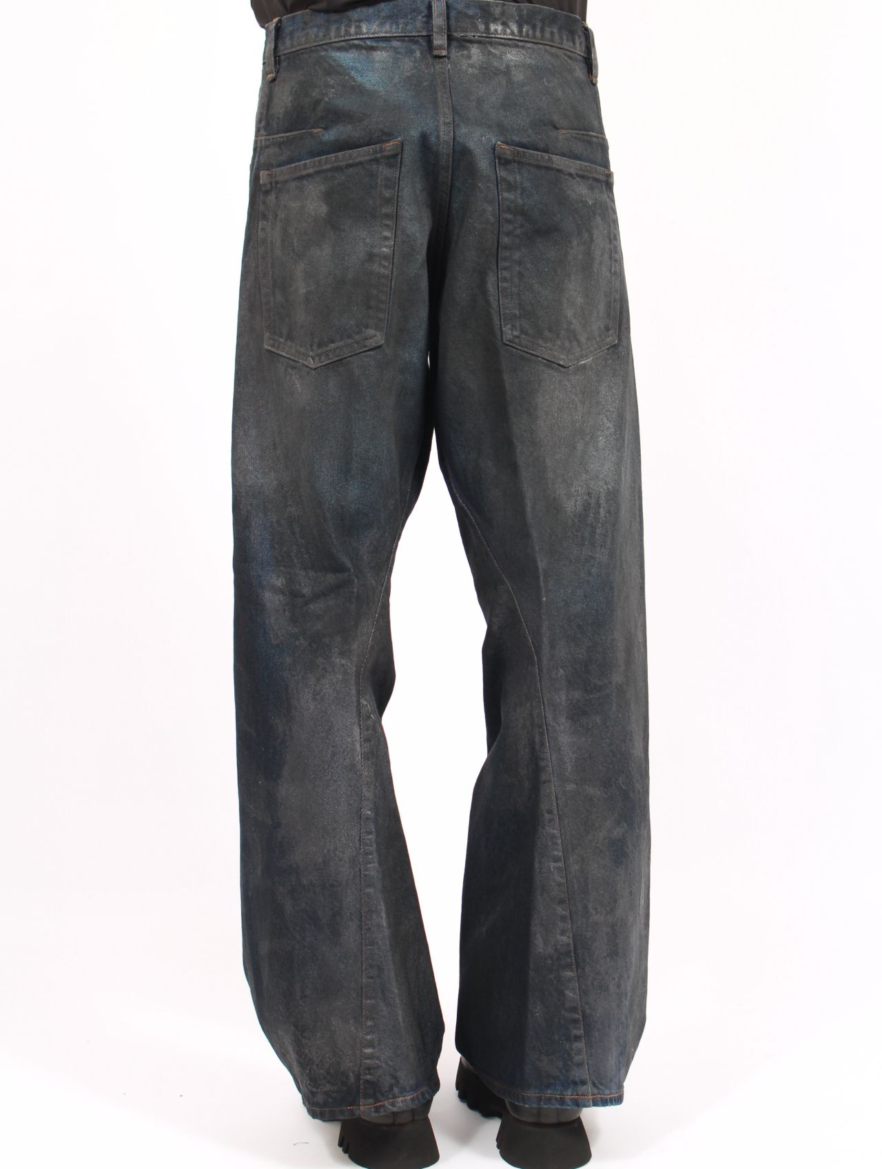 NVRFRGT - 【25AW】 3D ツイステッド ワイド レッグ ジーンズ / 3D