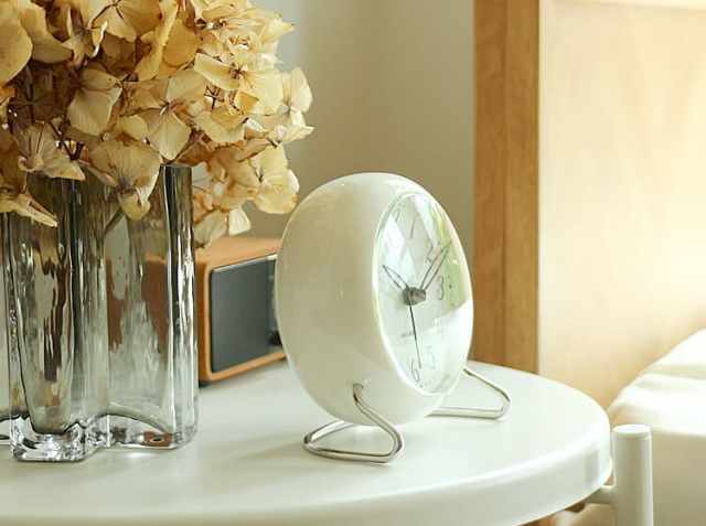 アルネ・ヤコブセン LKテーブルクロック｜北欧・ヴィンテージ