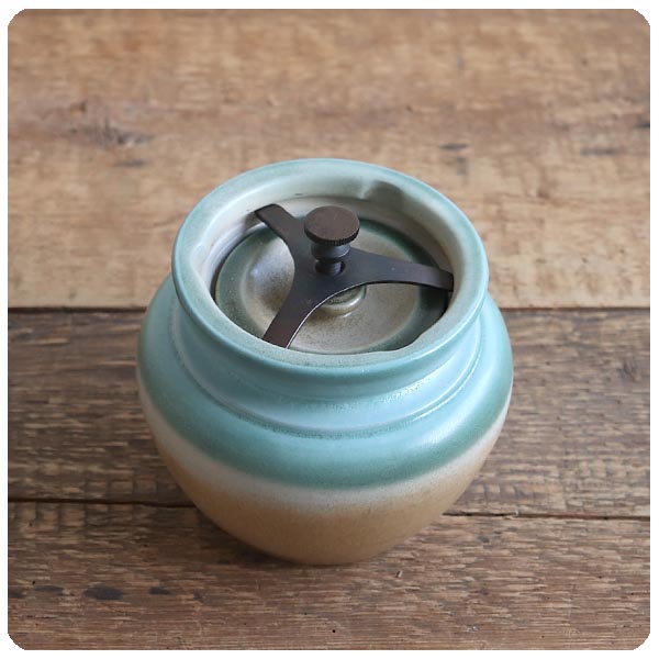 イギリス アンティーク ホーロー製 ブレッド缶 グリーン 保存缶 小物