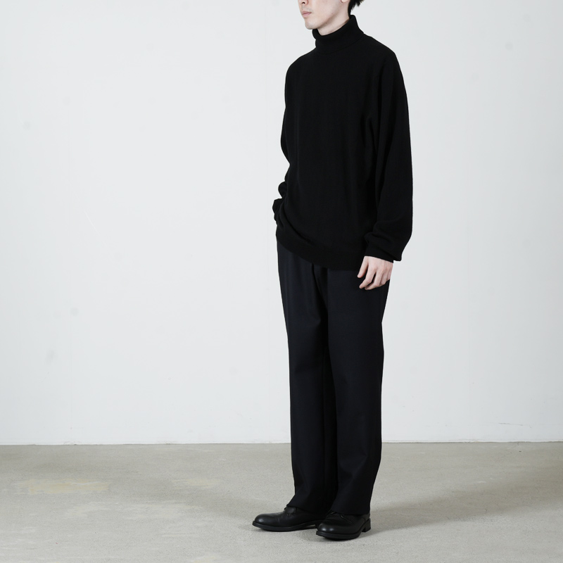 COMOLI (コモリ) ウールサージ パンツ