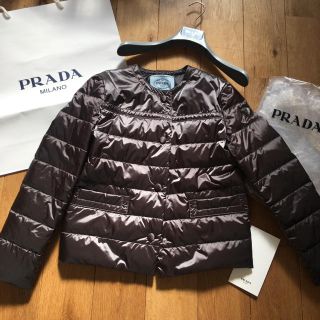 PRADA（ダウンジャケット）のフリマアイテム一覧