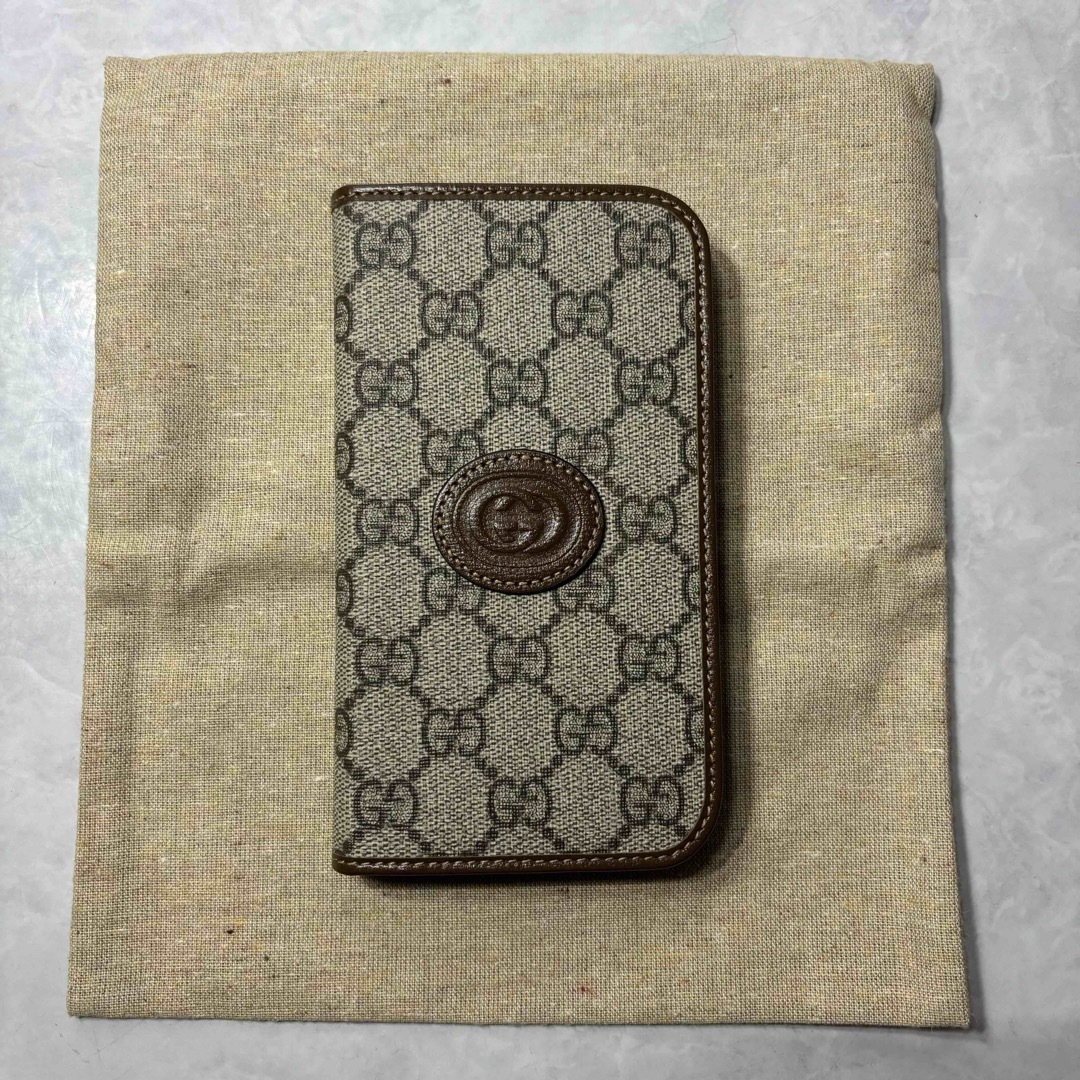 GUCCI - グッチ GG スプリーム PVC レザー iPhone 15 ケース ベージュ