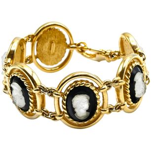 BURBERRY - バーバリーブレスレット/ノベルティの通販 by ピンクシオン