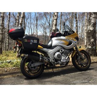 ヤマハ - ヤマハ BOLT C-スペック XVS950CR シートカウルの通販 by