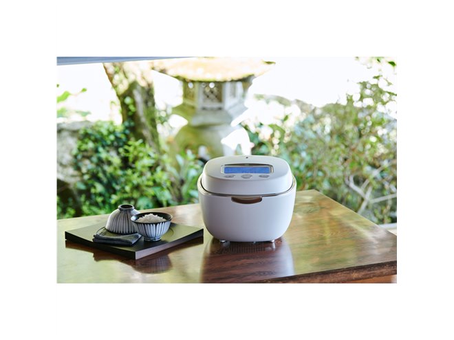 タイガー、炊飯の仕上げと保温が進化した「土鍋ご泡火炊き JPL-G100