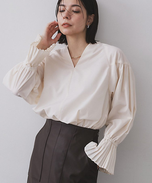 プリーツキャンディスリーブブラウス【洗濯機洗い可