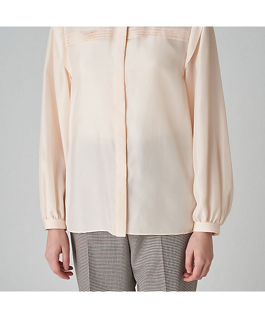 ウォッシャブルシルク スタンドカラーブラウス | maison TOMORROWLAND