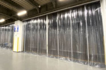 糸入り透明シート・ターポリン商品（カーテン・カバー・ブース）