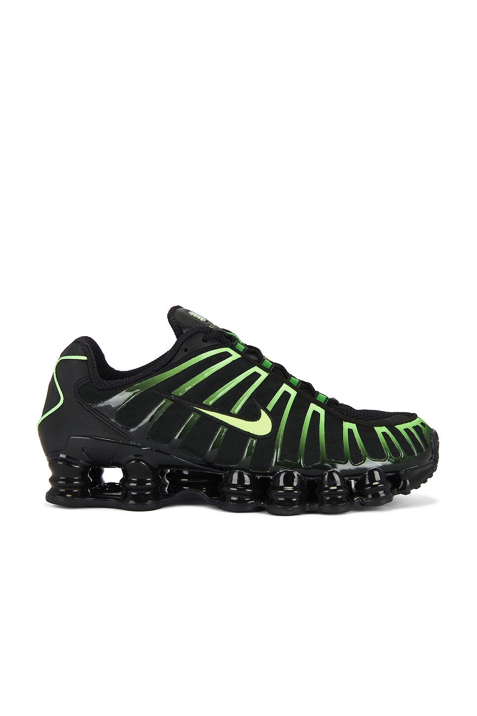 Nike Shox Tl Sneaker in Black & Green Strike | REVOLVE