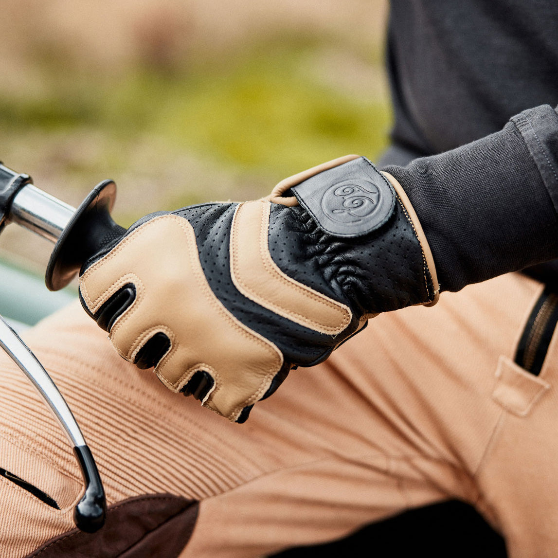 試着無料】エイジオブグローリー ヒーロー - バイク レザー グローブ