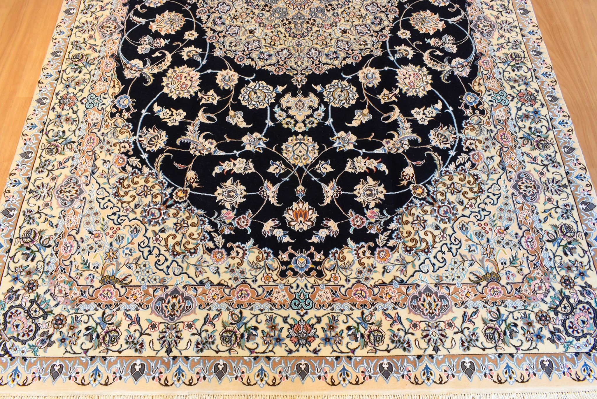 ペルシャ絨毯 イラン ナイン産リビングサイズ 200×310