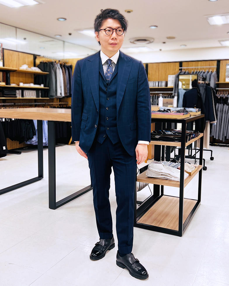 夏のネイビースリーピーススーツ そごう横浜店 山形聡 | オーダー