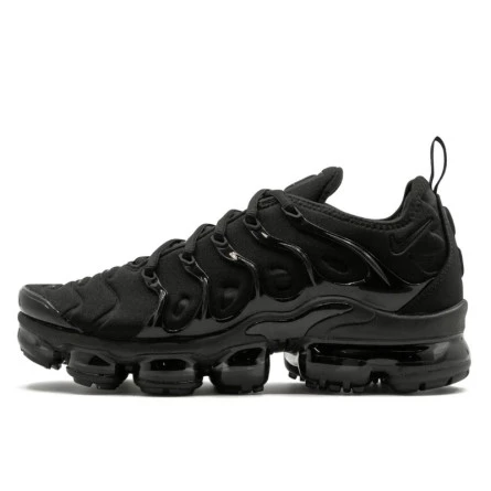 Nike Air VaporMax Plus Triple Black | Limited Resell