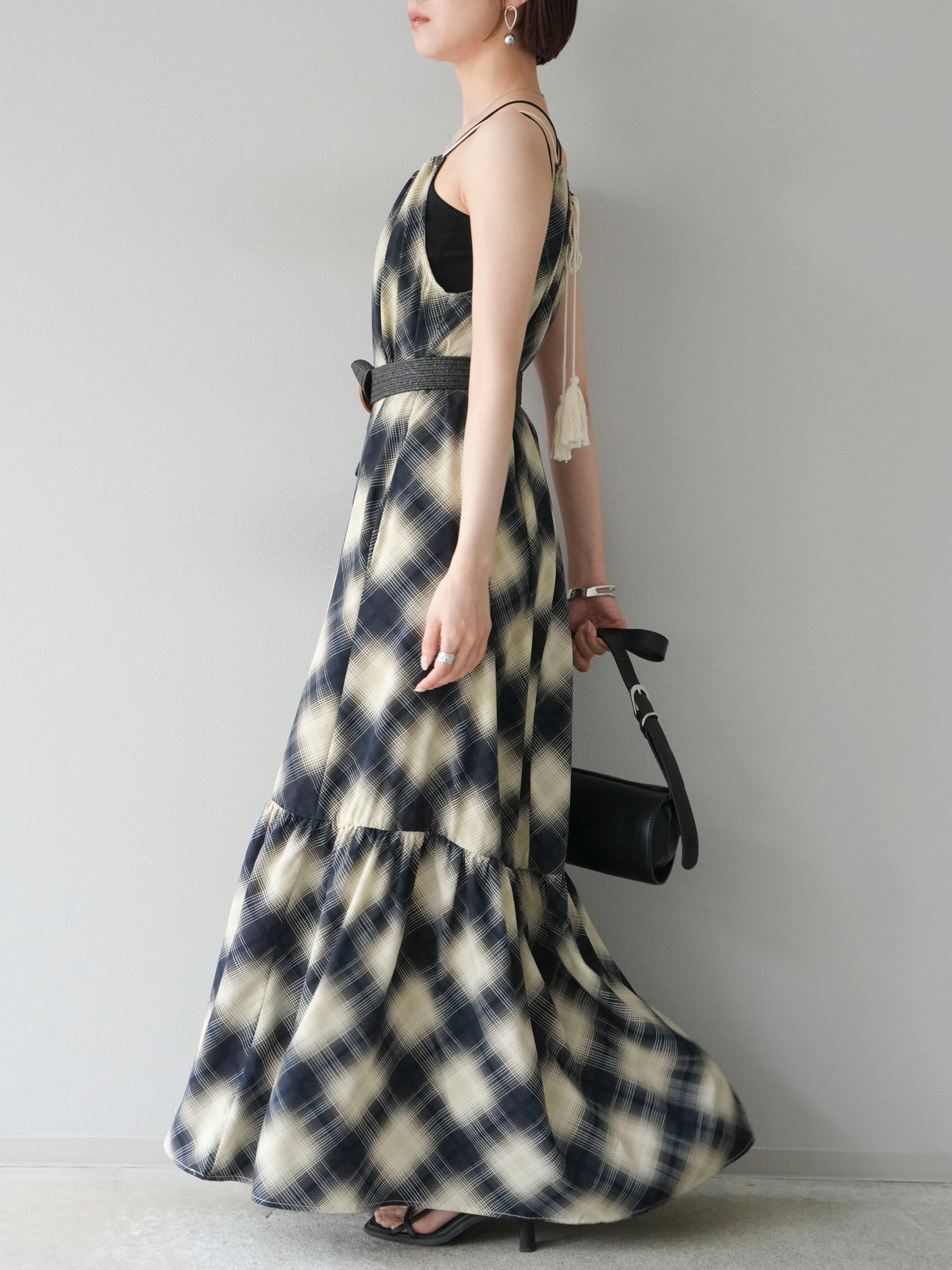 予約]ベルト付チェックノースリーブワンピース/ブルー – Lumier