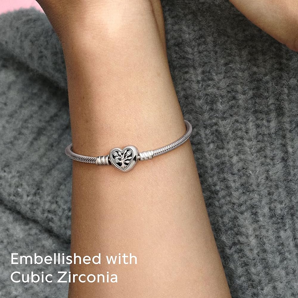 Amazon.com: PANDORA Moments Family Tree Heart Clasp Snake Chain