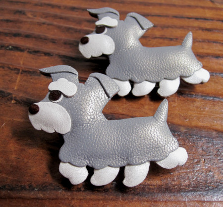 ミニチュアシュナウザー ブローチ | machiboukeまちぼうけ