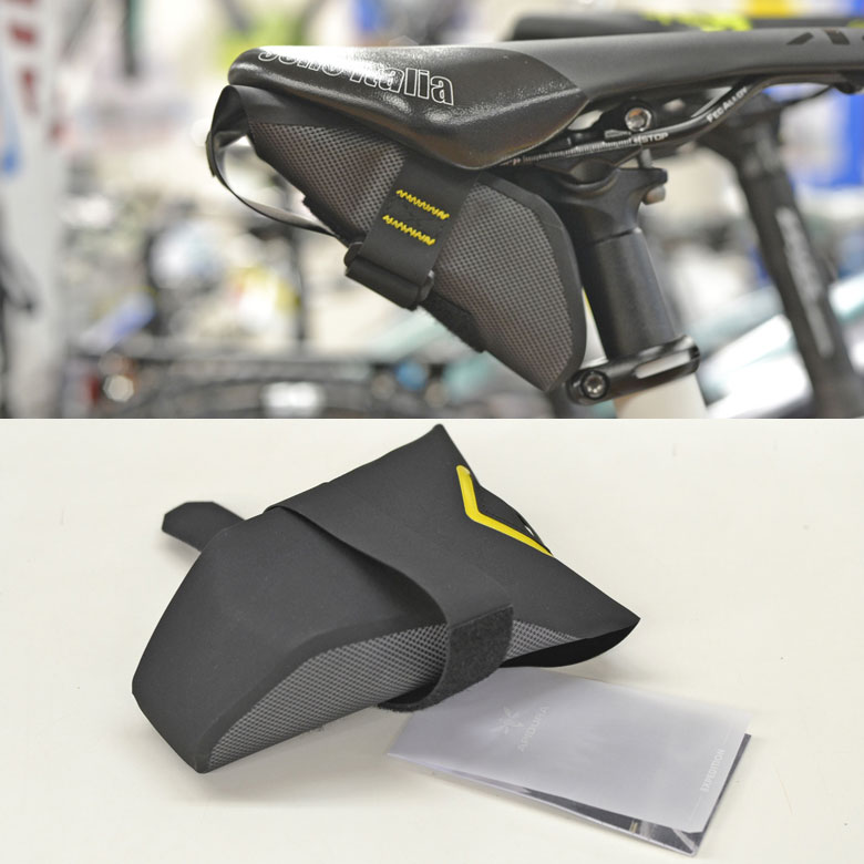 アピデュラ エクスペディション ツールパック サドルバッグ (0.5L