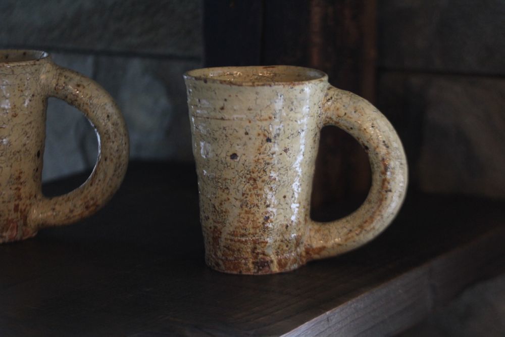 工藤和彦さんの黄粉引と白樺ホワイト: 器まるかく Utsuwa Marukaku