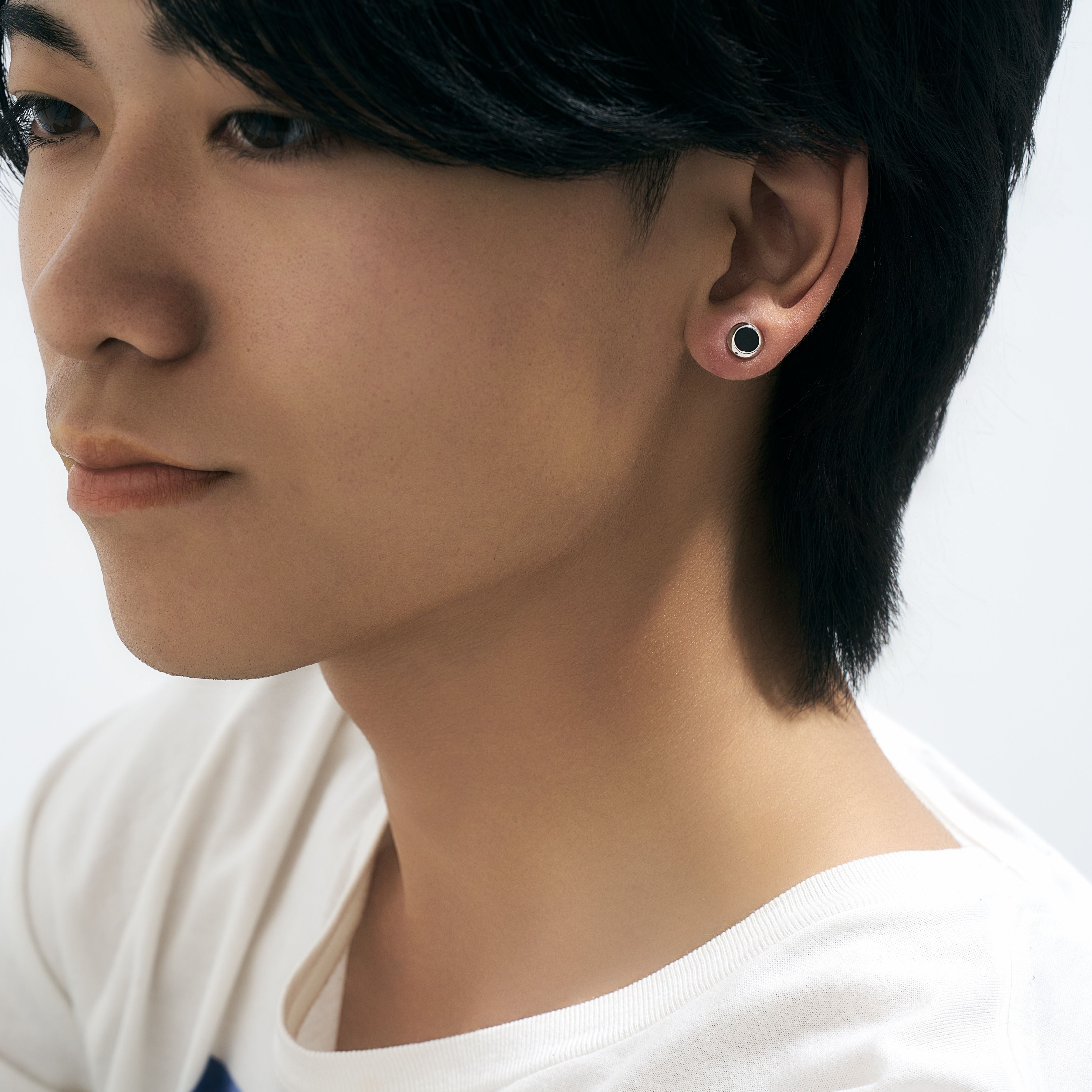 片耳】 K10WG オニキス スタッドピアス（ラウンド）- me.（エムイー