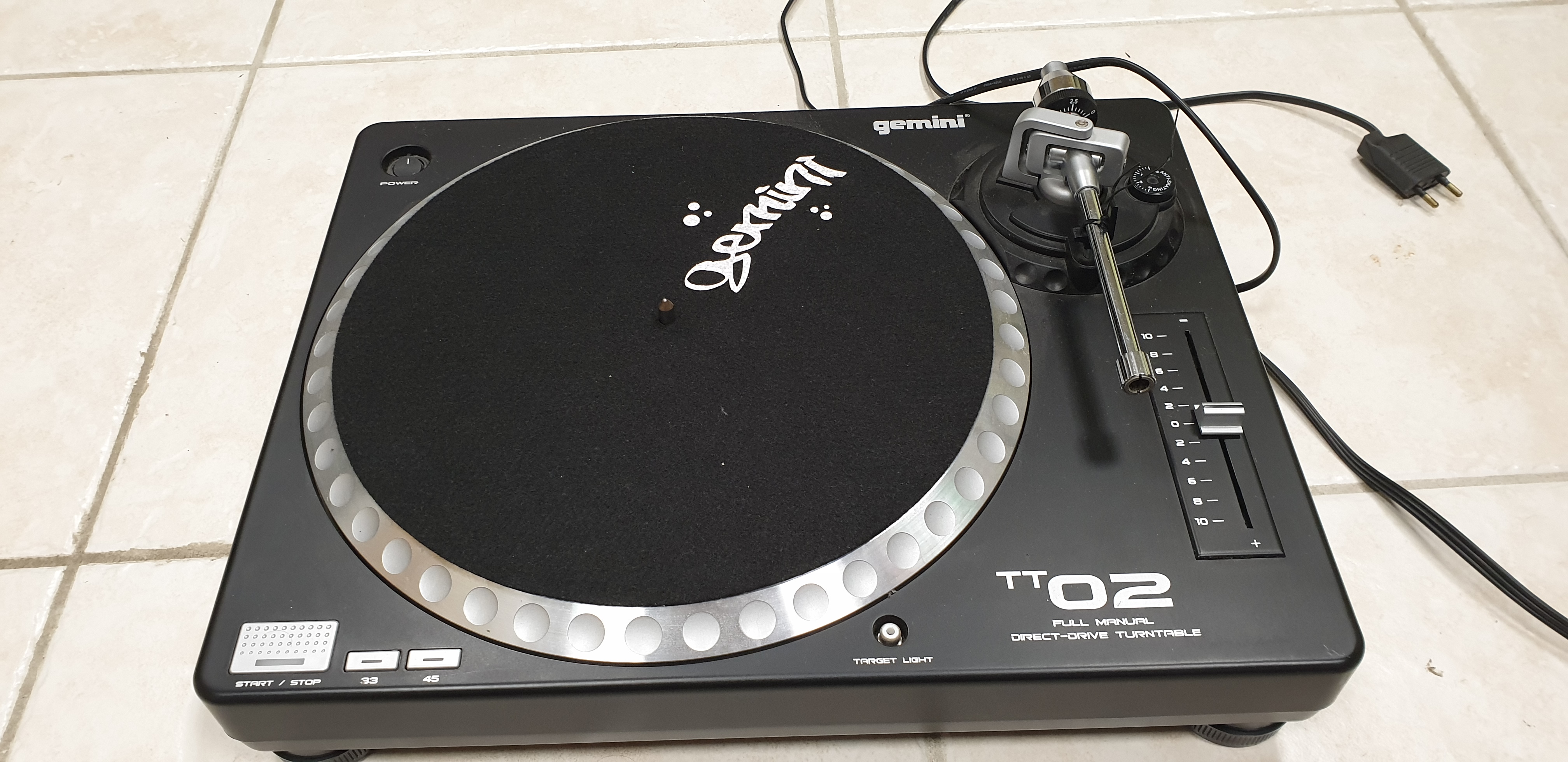 TT 02 - Gemini DJ TT 02 - Audiofanzine