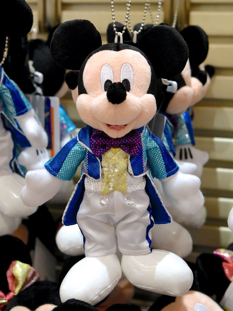 雨の日限定のパレード「ナイトフォール・グロウ」コスチューム！東京