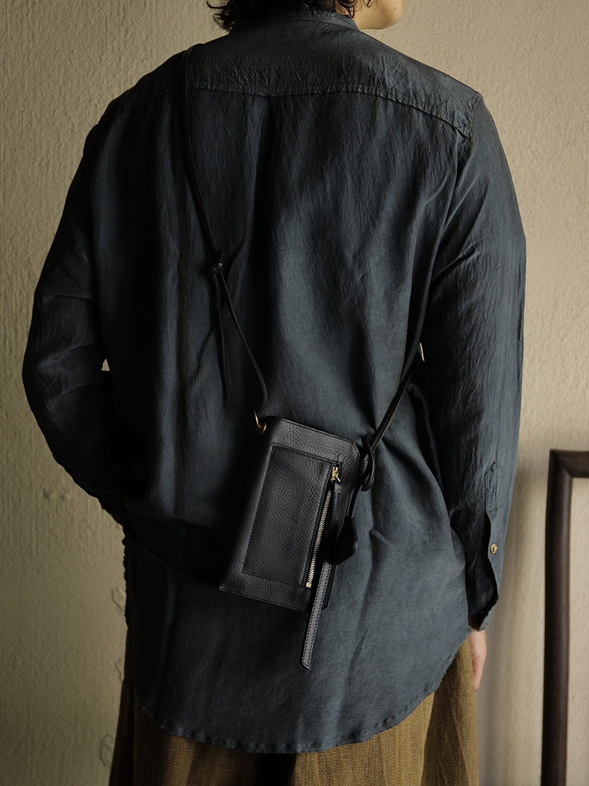 FLOW Full Leather Mobile Pouch (3 colors) −Collaboration with