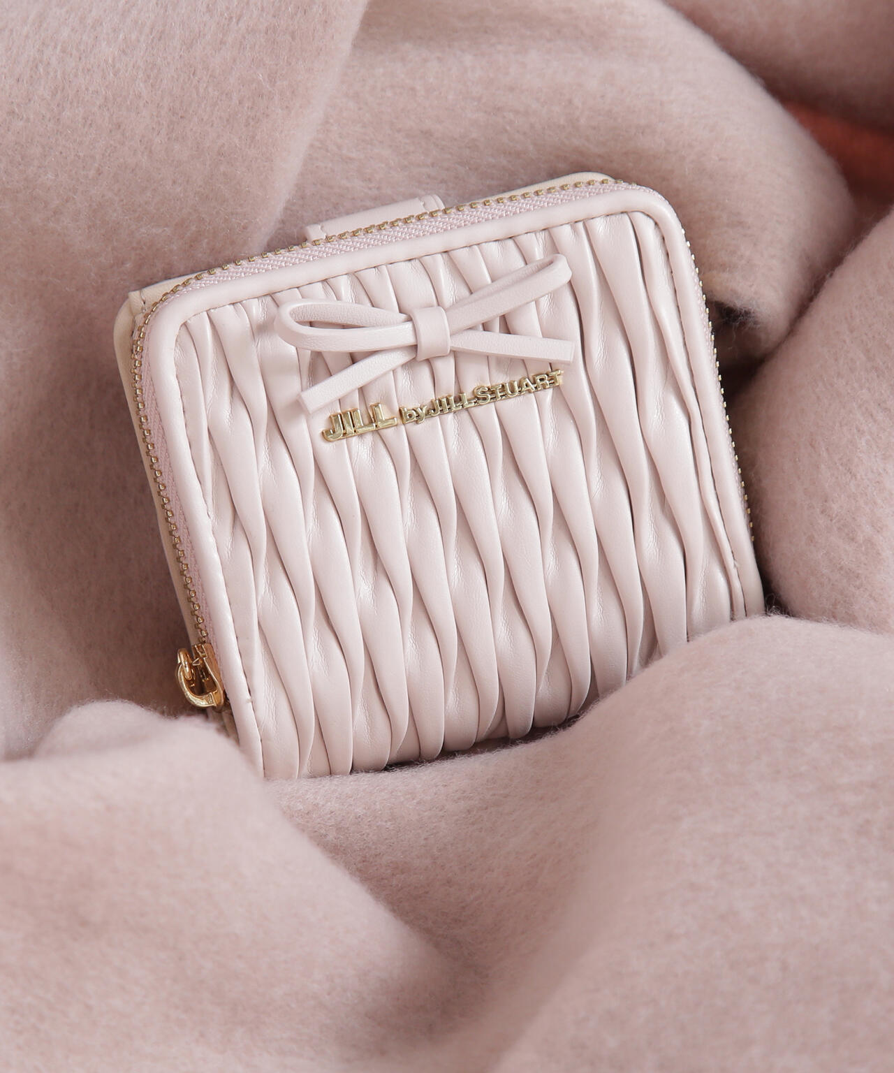 ミニリボンパフィウォレット | JILL by JILL STUART（ジル バイ ジル
