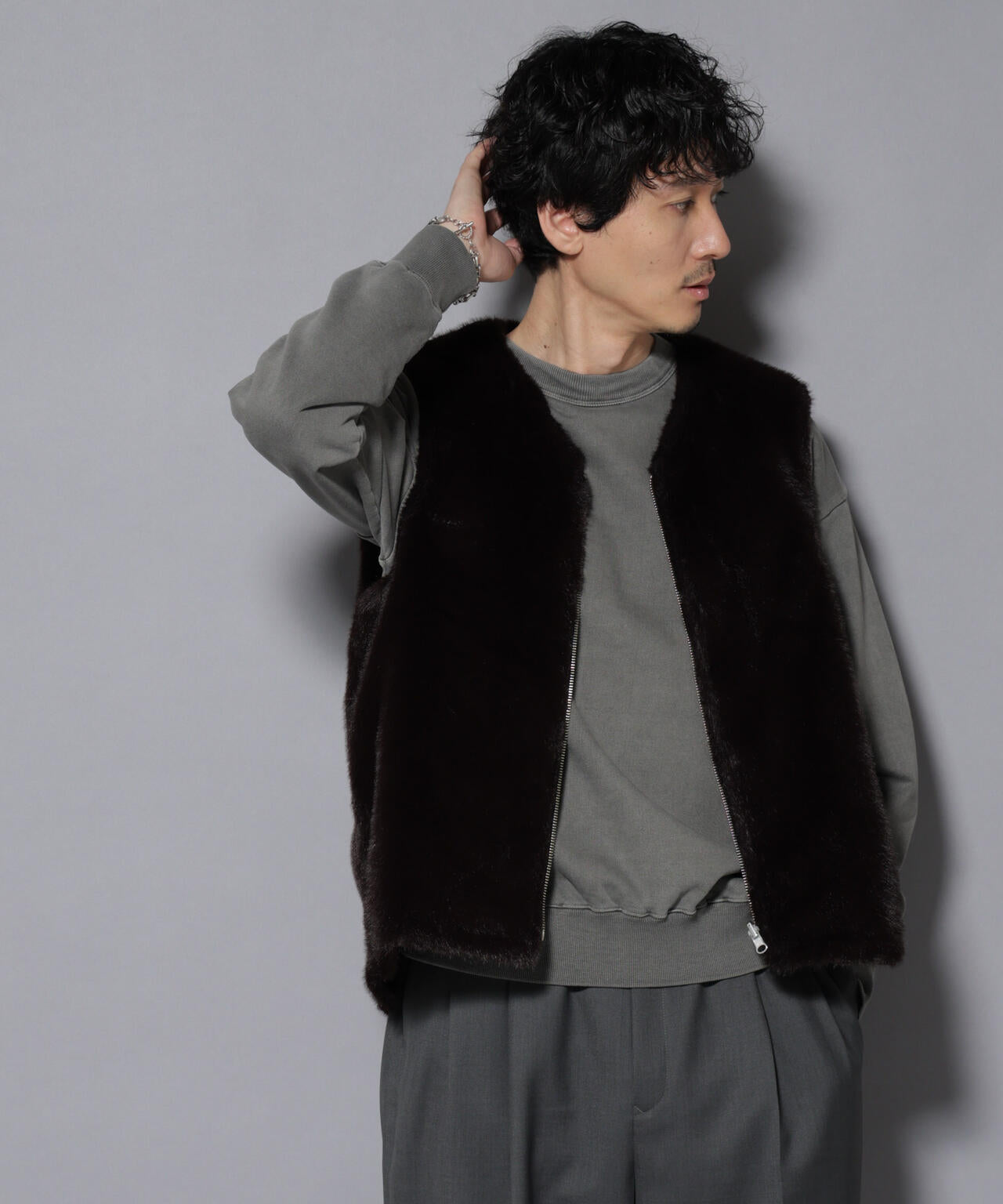 西川ダウン(R)｣ FUSIONSYSTEMフェイクファーベスト | NANO universe