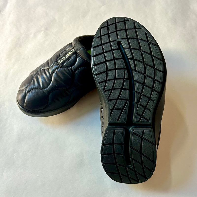OOcoozie Thermo Mule（Men's / Black）OOFOS – MONKEY CREW（モンキー