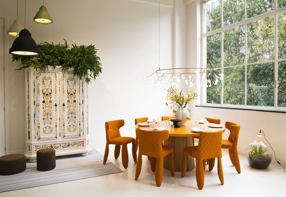 Pick up items：モンスターチェア&コンテナテーブル｜moooi Japan