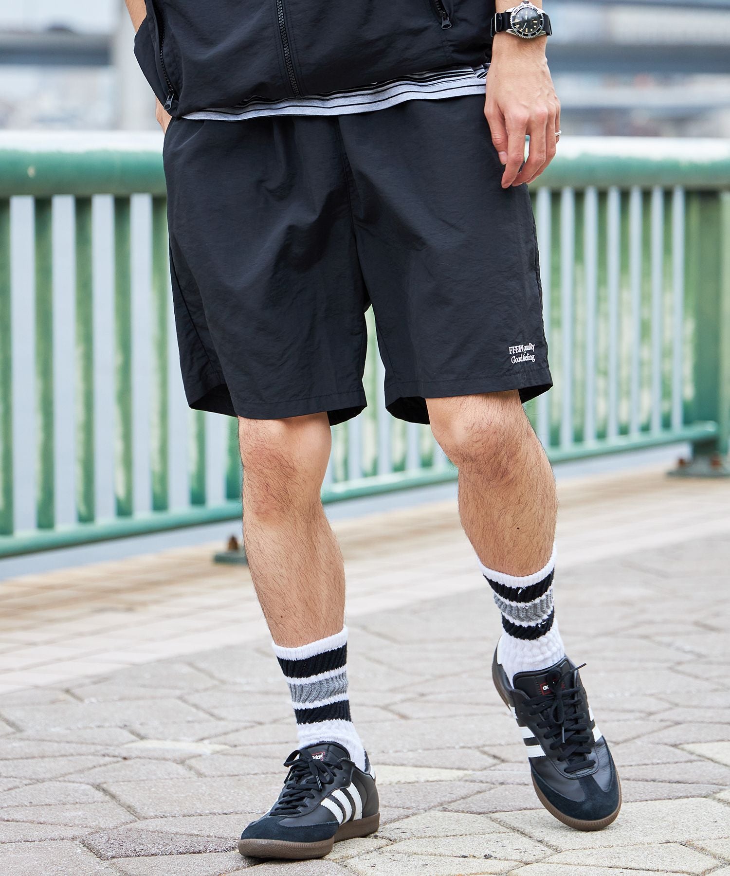 FFEIN(フェイン)】ワンポイント刺繍ナイロンショートパンツ / ショーツ