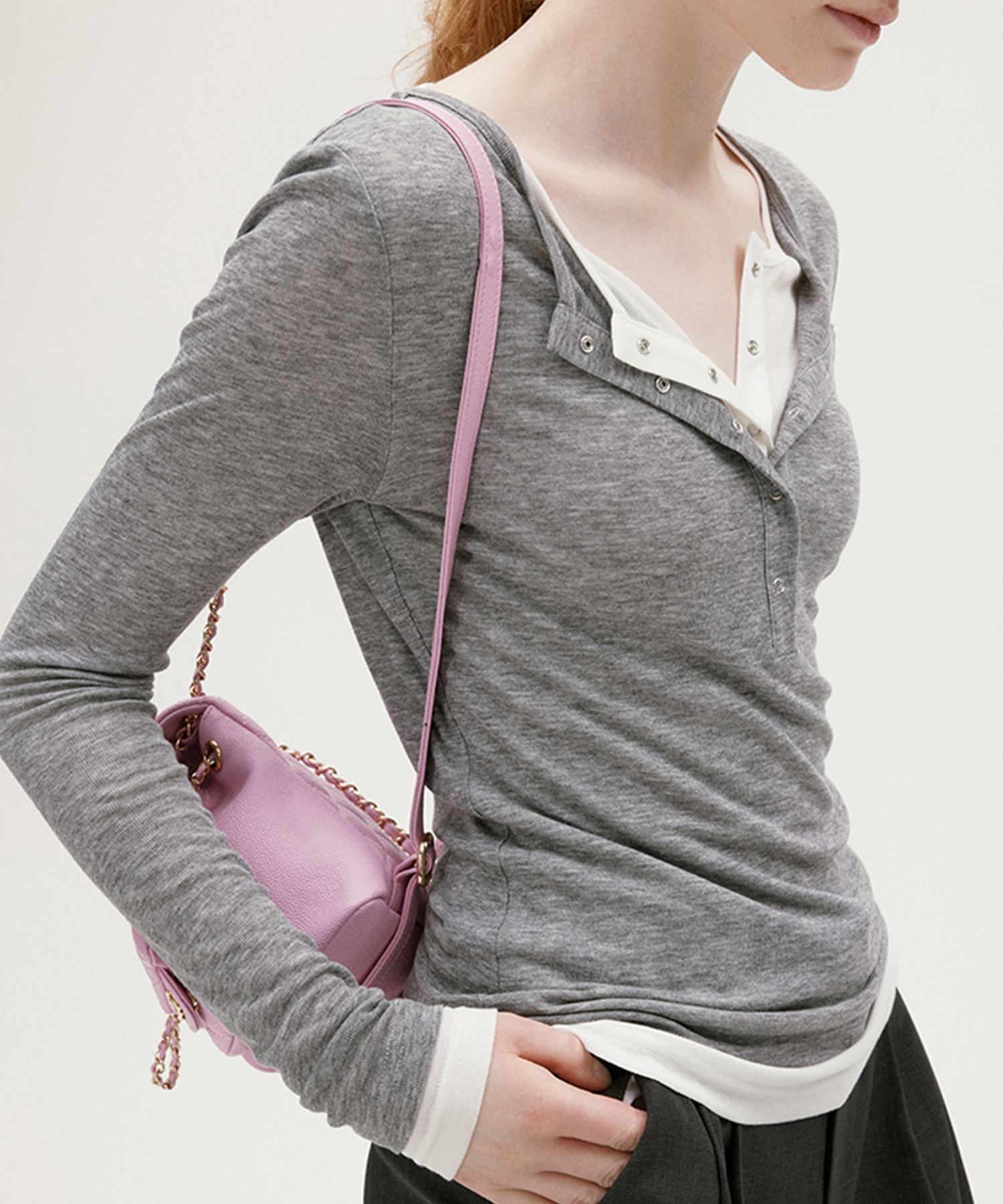 ヘンリーネックレイヤードデザイントップス FC24S054【Fano Studios