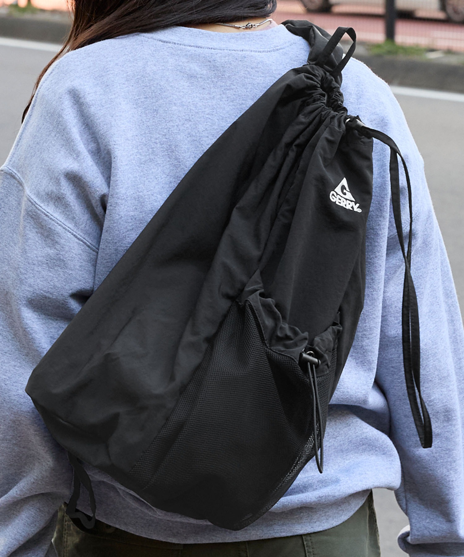 GERRY/ジェリー 別注 ロゴ刺繍ナイロンドローコードワンショルダー