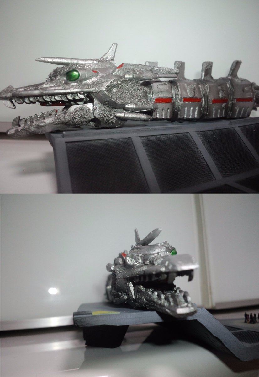 ゴジラ特撮大百科 国連G対策センター所蔵 メカキングギドラ 頭部残骸