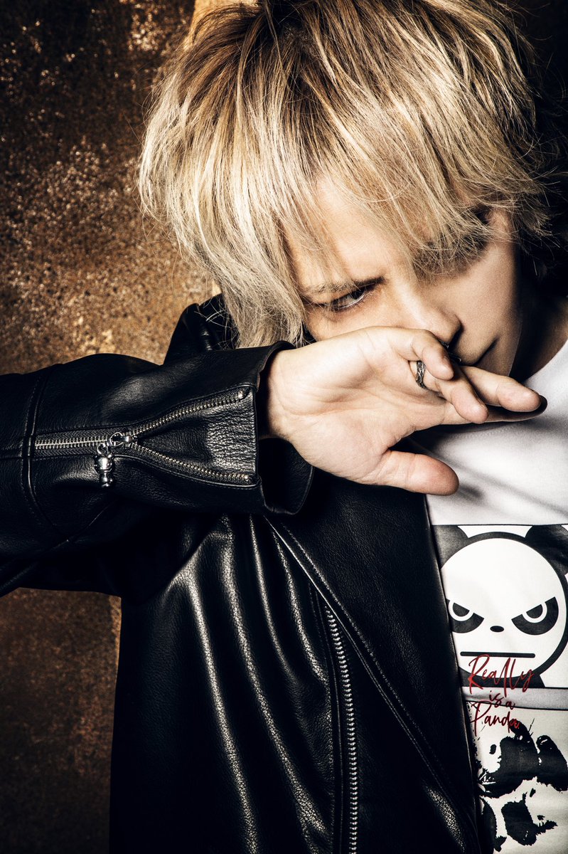 HYDEとHIPANDAの限定コラボレーションアイテムが本日25日の18時から