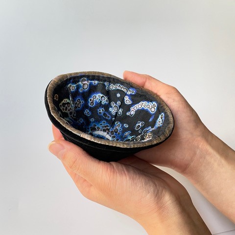 静嘉堂文庫美術館】 国宝・曜変天目ぬいぐるみの販売を再開します！ 〇