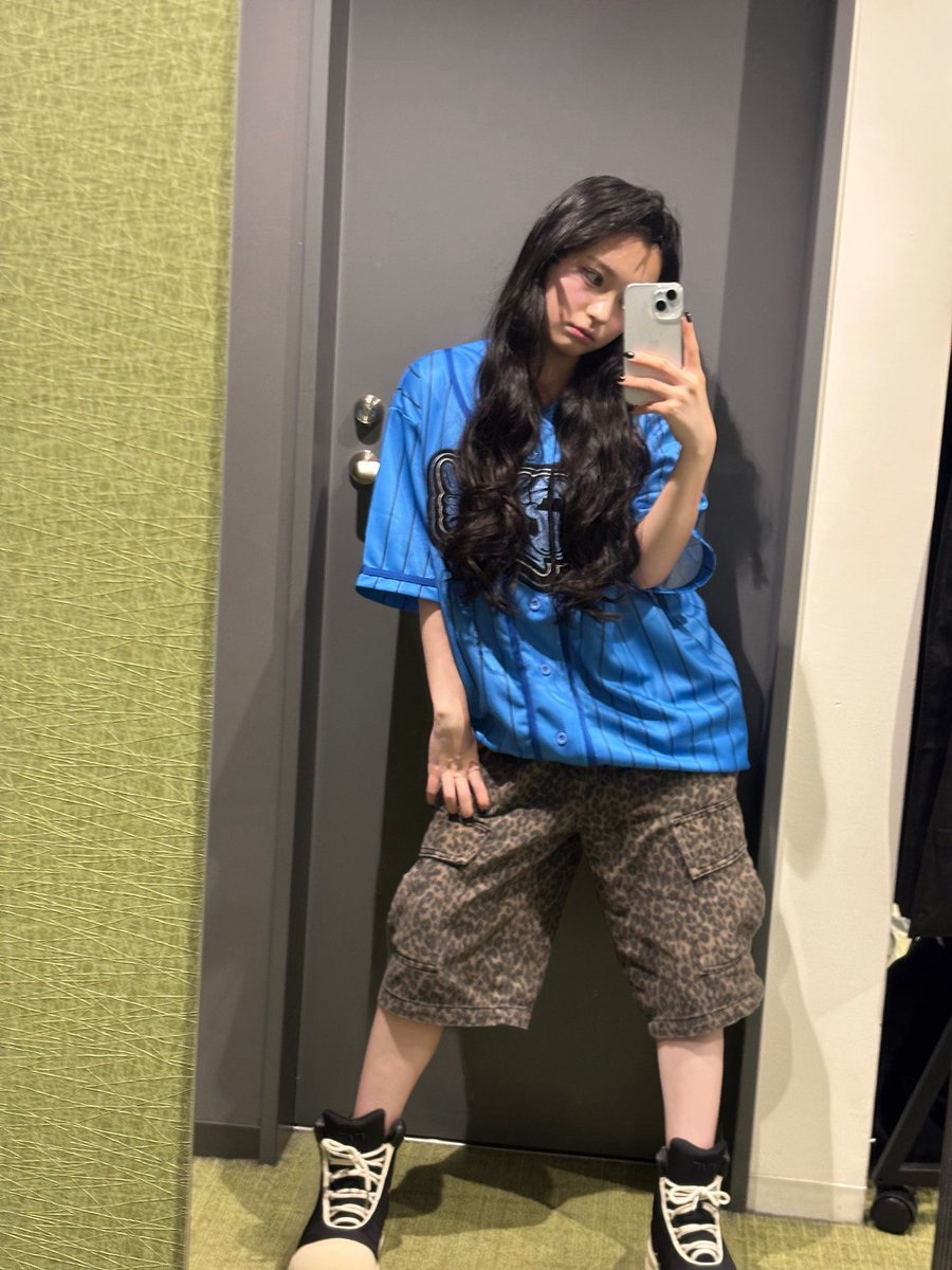 グッズユニフォーム着回し🙂‍↕️🖤 #きゃんちゅー