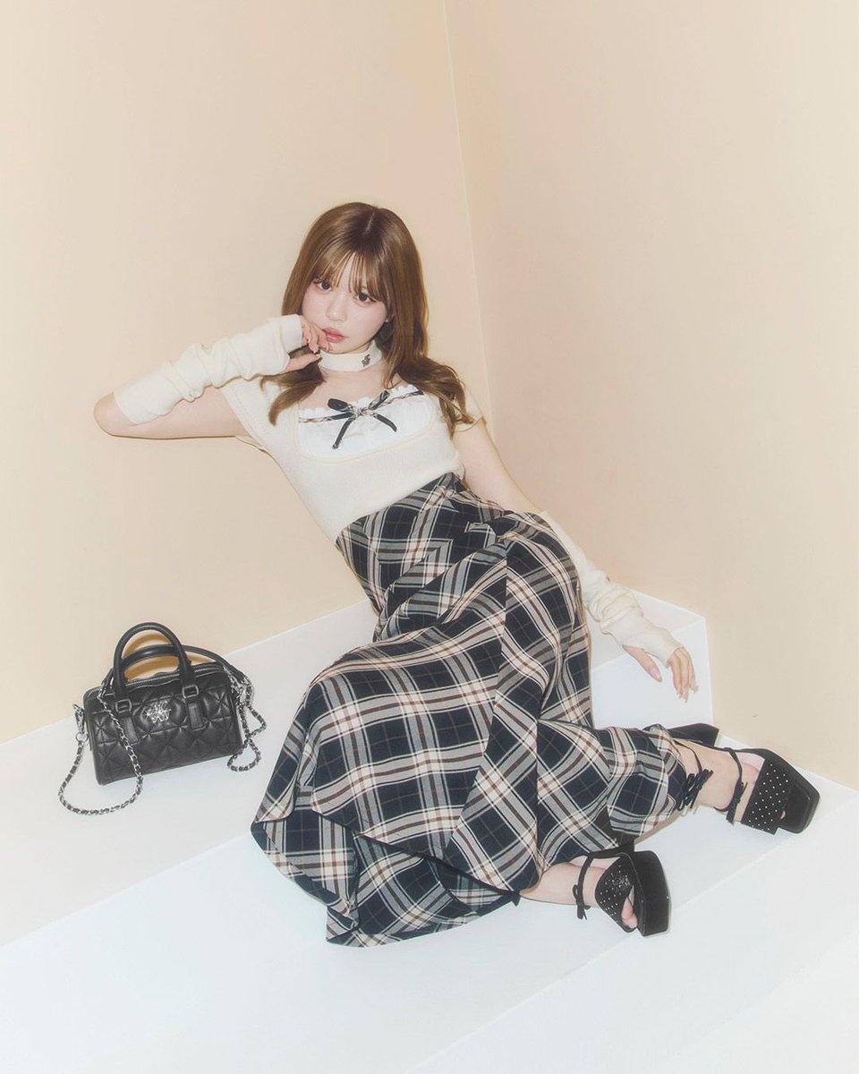 𝐂𝐨𝐦𝐢𝐧𝐠 𝐮𝐩 𝐧𝐞𝐱𝐭…❤︎ 】 ⠀ 明日2/3(火)12:00~発売