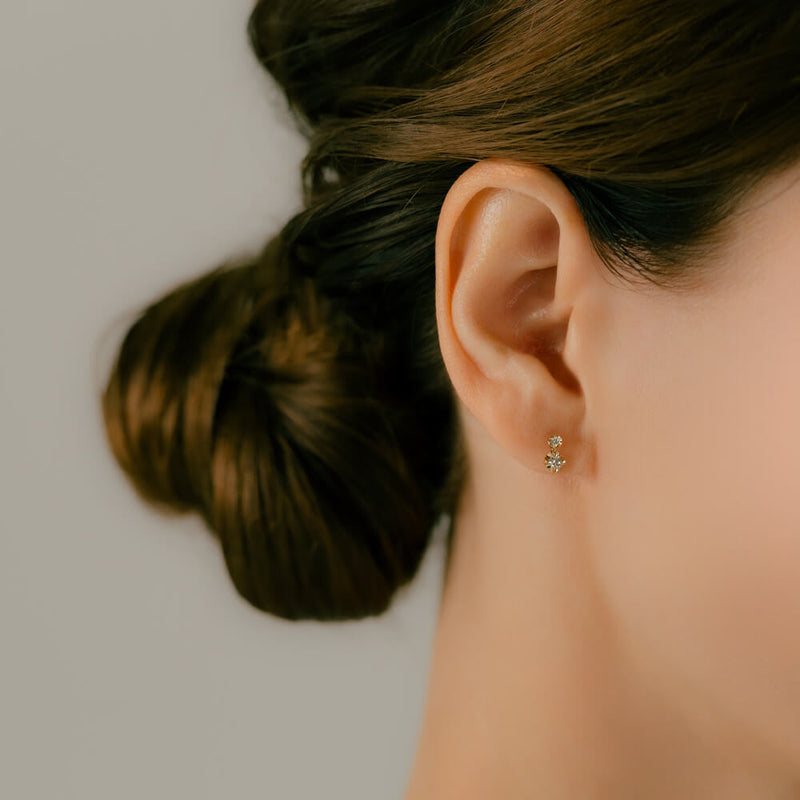 揺れる ボディピアス│天然ダイヤモンドが揺れるボディピアス│K10