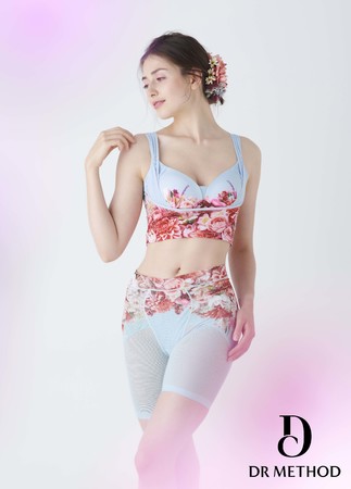 女性医師×フワラーアーティストがコラボした“魅せる”インナーウェアを