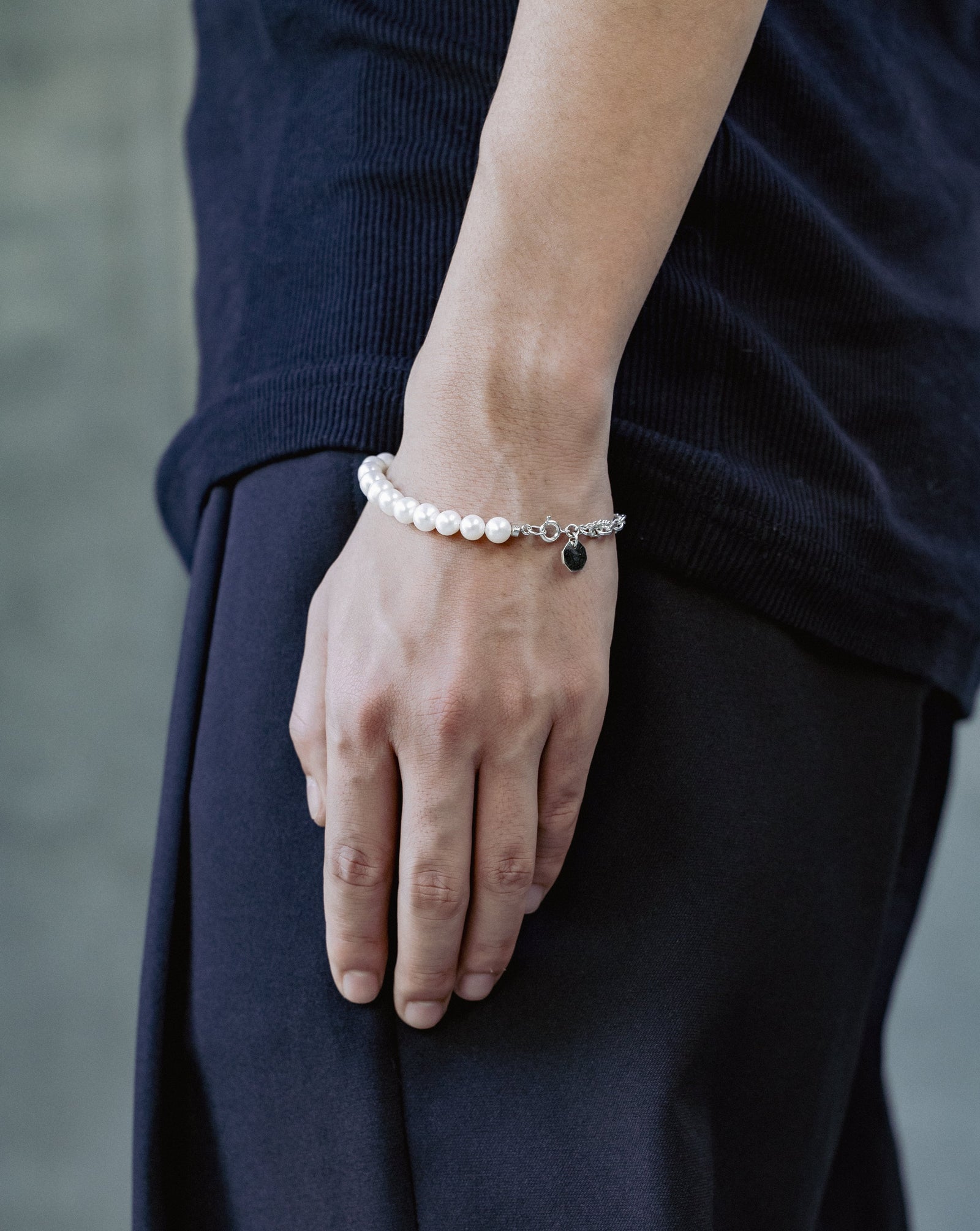 Pearl_bracelet_SILVER07_1600x.