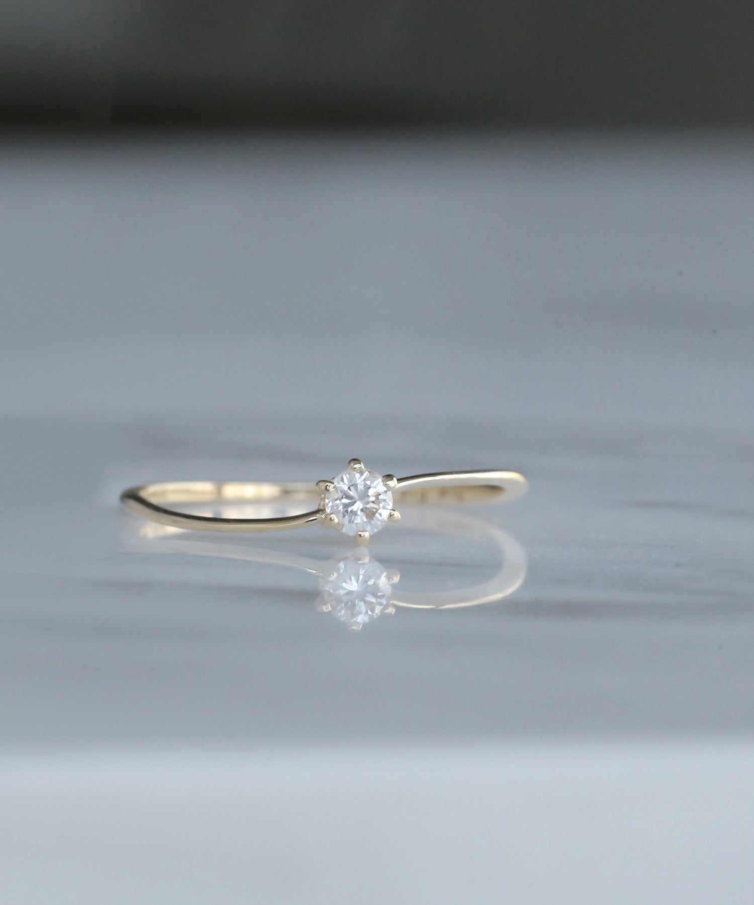 SIENA ROSE】ひねりラインの一粒ダイヤリング[ロゼチナ]｜SANPO ONLINE