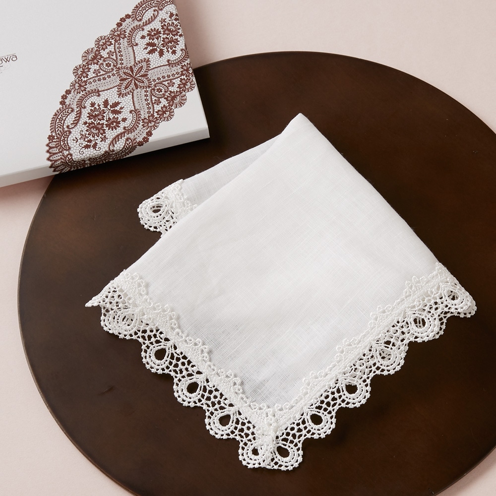 ミニヨンレース麻ハンカチ(ホワイト): ファッション・ビューティー雑貨