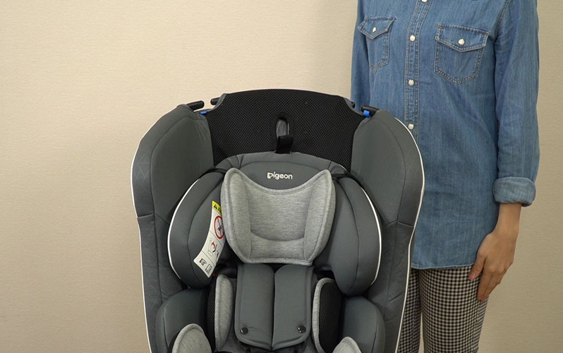 チャイルドシート コキーユ ヘッドサポートと肩ベルトの位置調整の仕方