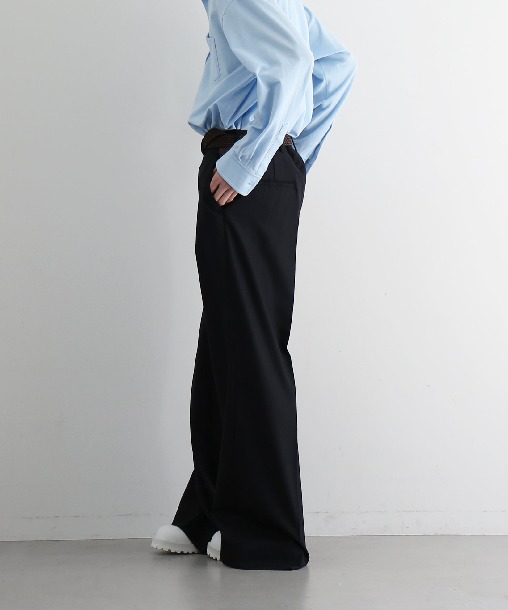 NEONSIGN【ネオンサイン】【EXCLUSIVE】Anatomic straight slacks