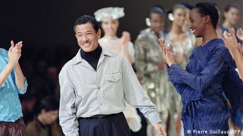 Issey Miyake: Japanese fashion designer dies aged 84