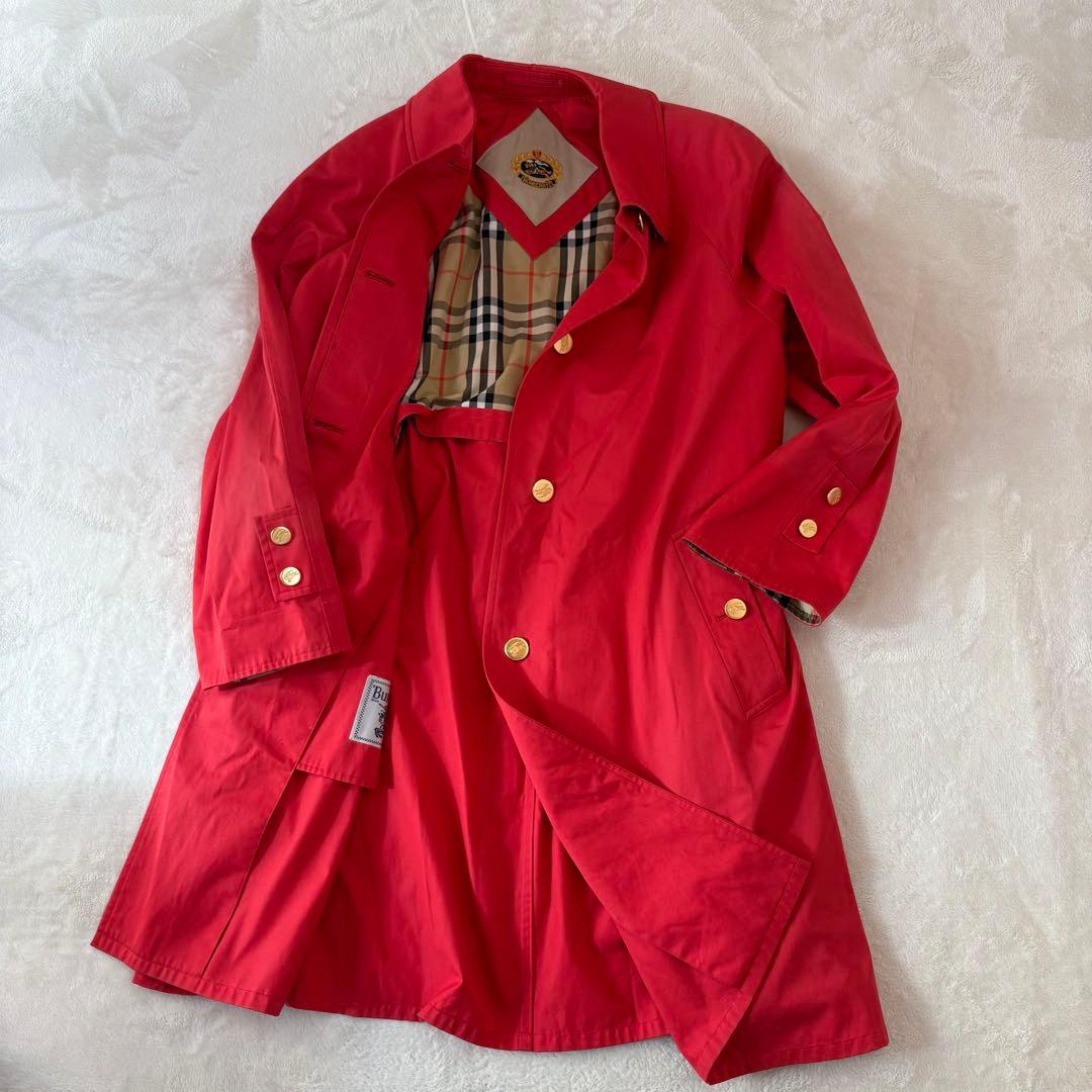 BURBERRY バーバリー　金ボタン　ノバチェック　ステンカラーコート　レッド BURBERRY バーバリー 金ボタン ノバチェック ステンカラーコート レッド