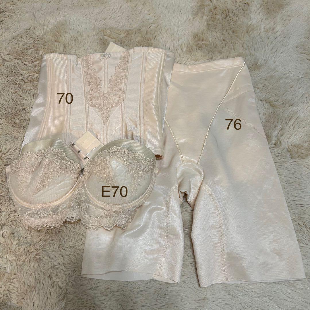 FOUR SIS & Co. ブライダルインナー フォーシスアンドカンパニー