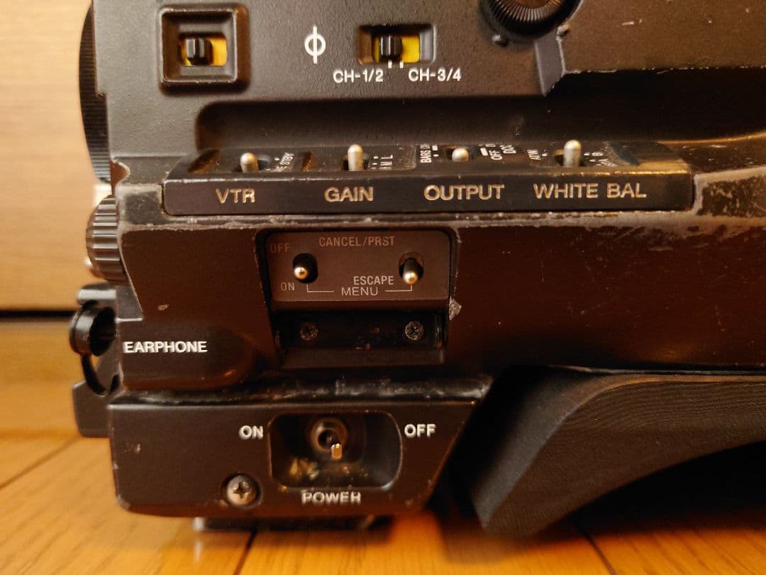 SONY HDCAM HDW-F900R 業務用カメラ 本体のみ 動作OK - メルカリ